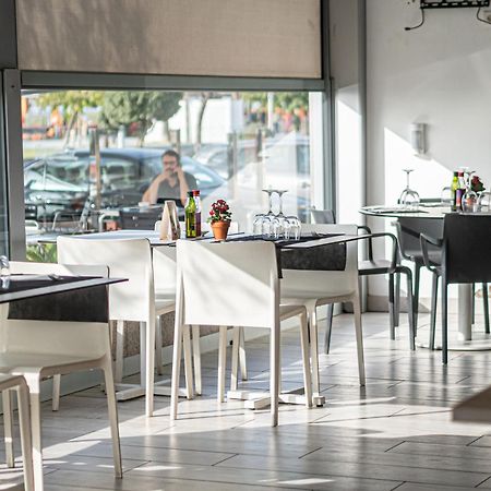 Aparthotel Solifemar Кастельдефельс Экстерьер фото