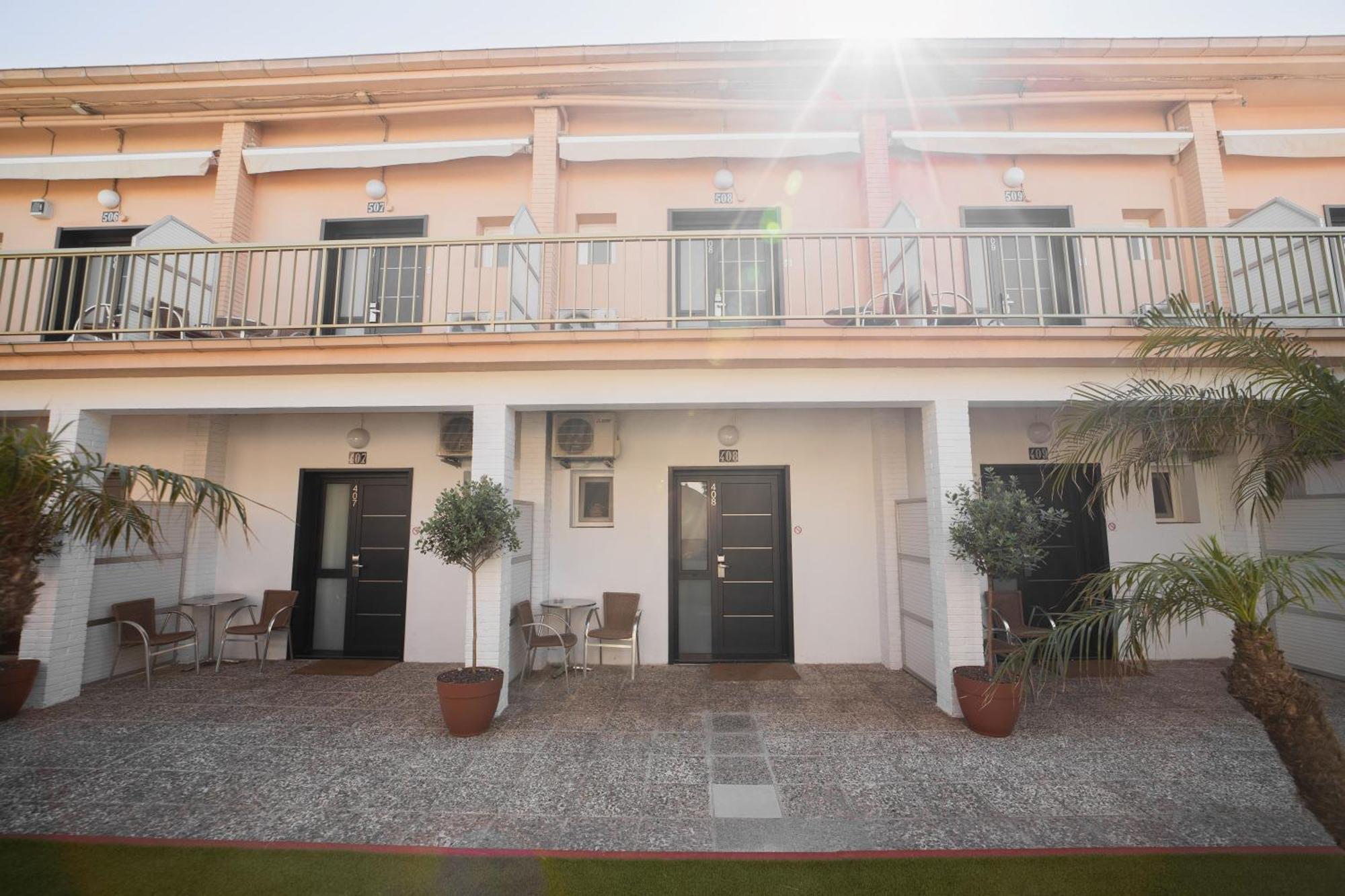 Aparthotel Solifemar Кастельдефельс Экстерьер фото